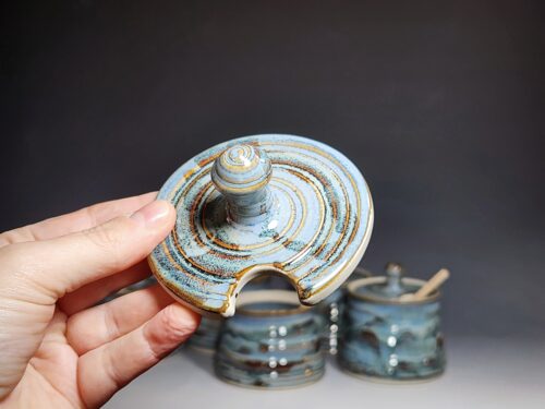 Hand-thrown Pottery Lidded Honey Jar - Image 6