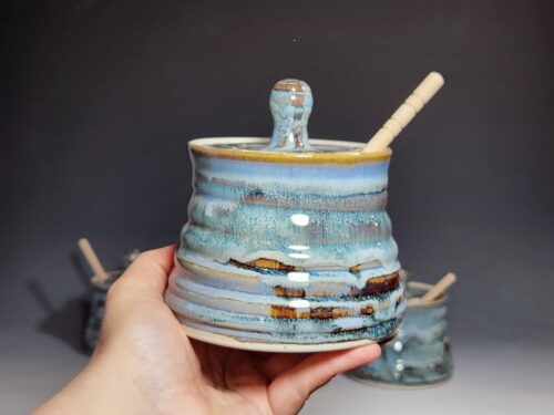 Hand-thrown Pottery Lidded Honey Jar - Image 4