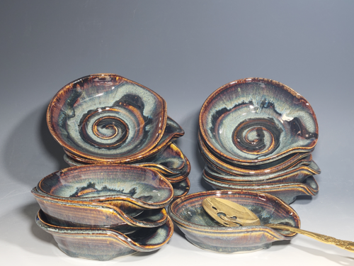 Hand Thrown Ceramic Spoon Rest - Image 2