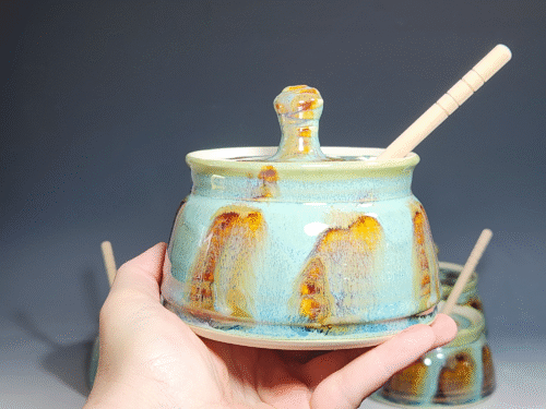 Handmade Pottery Lidded Honey Jar - Image 3