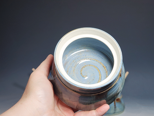 Hand-thrown Pottery Lidded Honey Jar - Image 7
