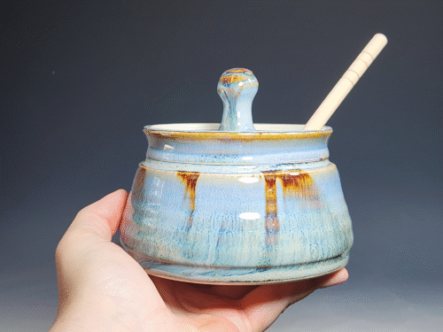 Hand-thrown Pottery Lidded Honey Jar - Image 3