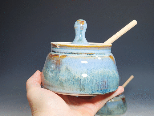 Hand-thrown Pottery Lidded Honey Jar - Image 5