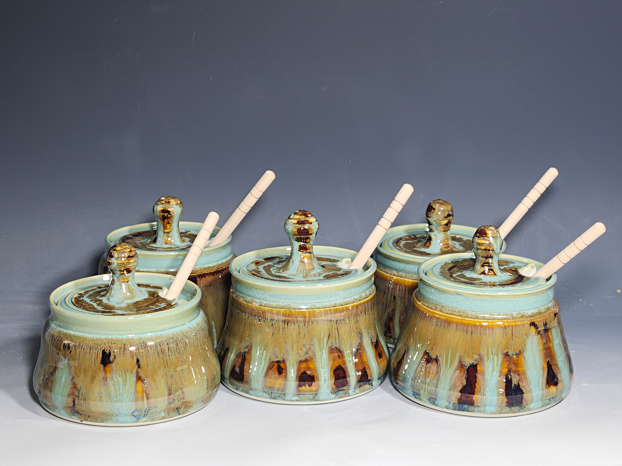 Handmade Pottery Lidded Honey Jar - Image 2